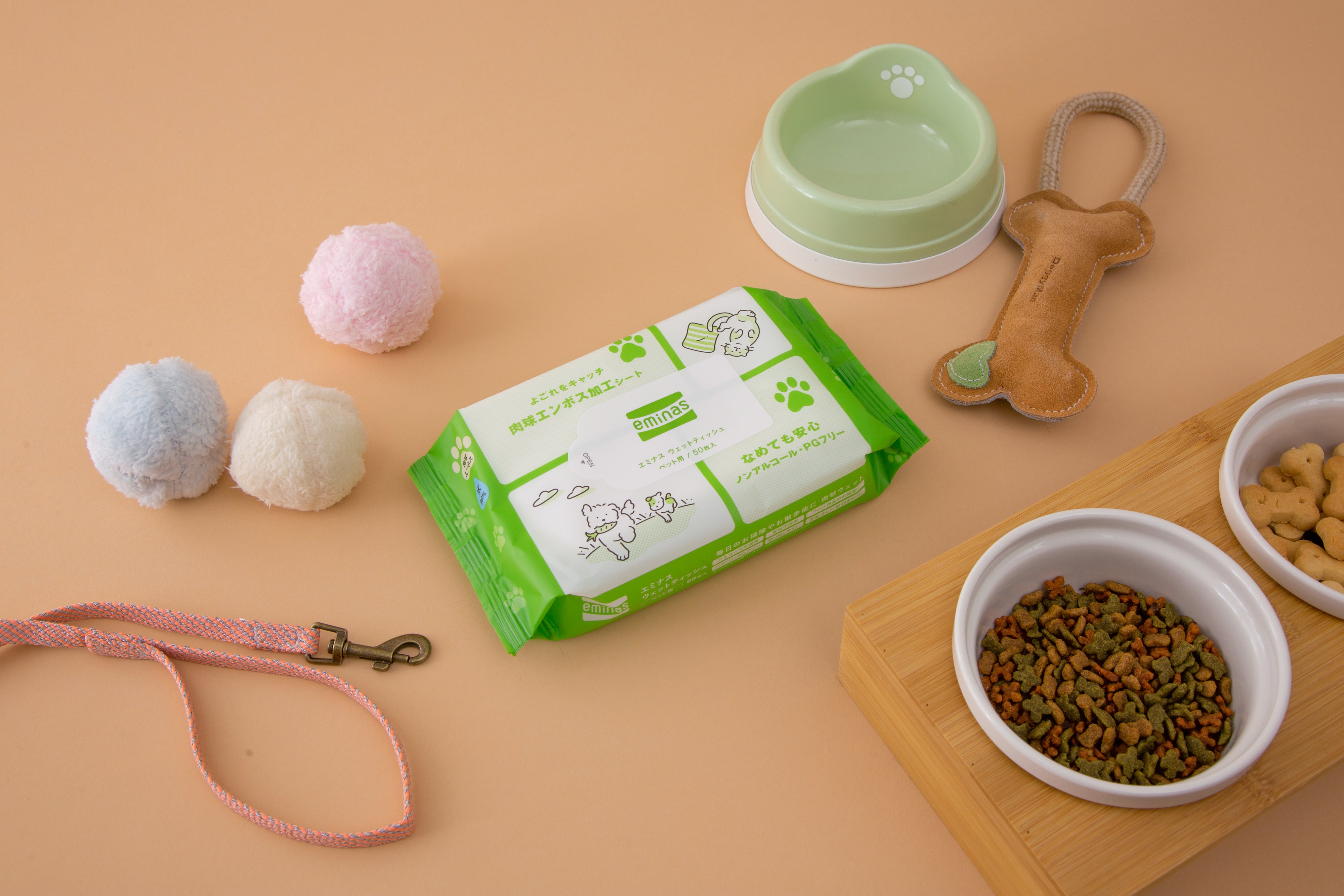 ペットのからだや小物を拭けるペット用ウェットティッシュ発売開始
